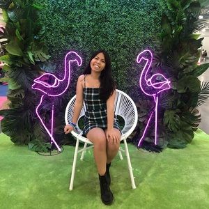 Meet your Posher, Laura